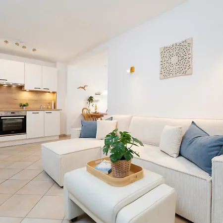 Waldstrasse 12 Achterland Apartamento