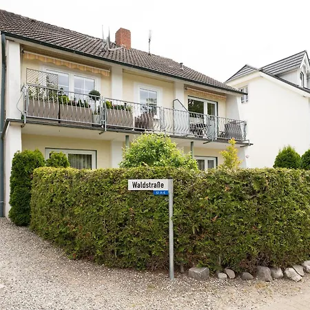 Waldstrasse 12 Achterland Apartamento